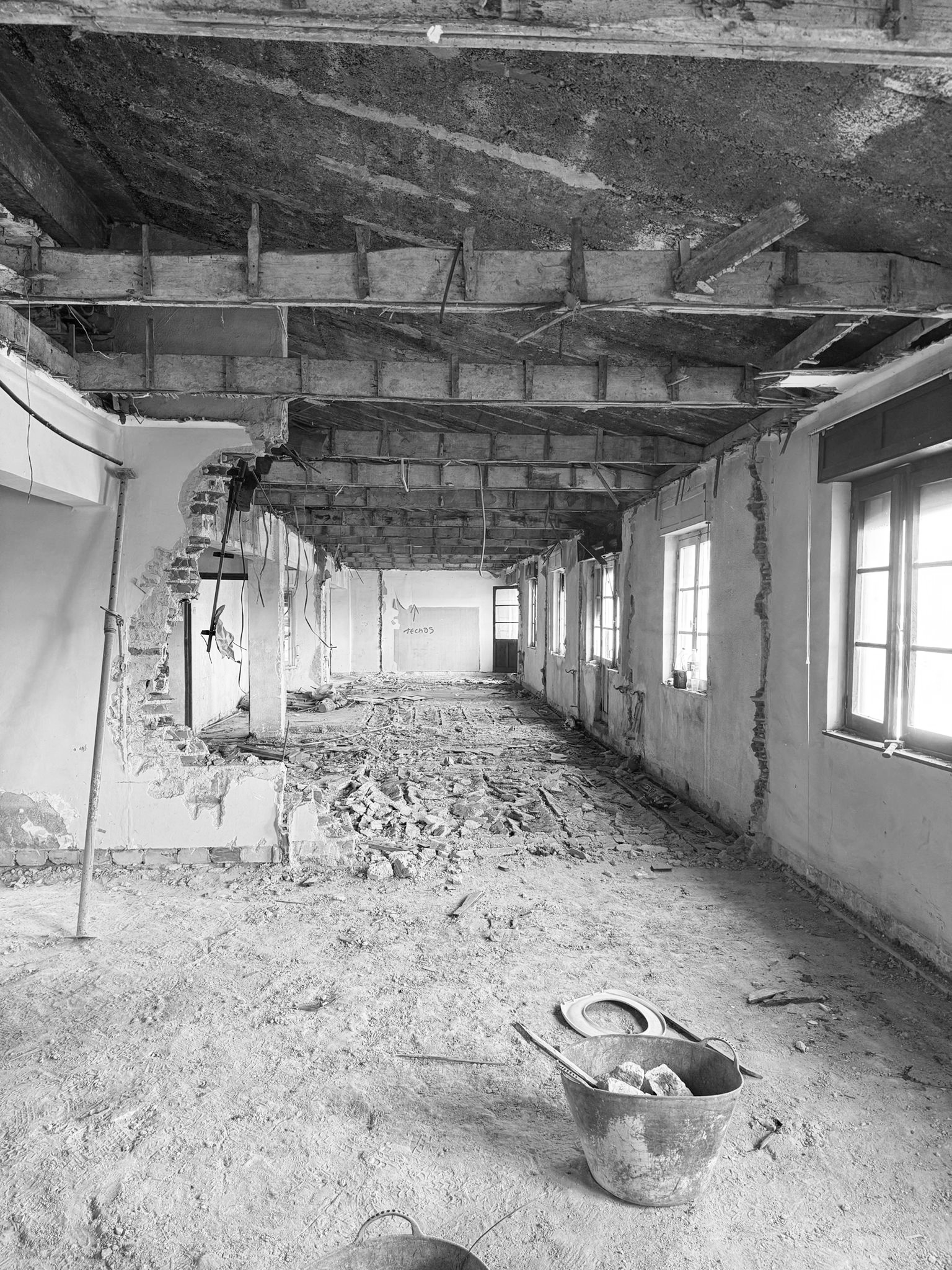 Somos una compañia de demolición en Asturias España